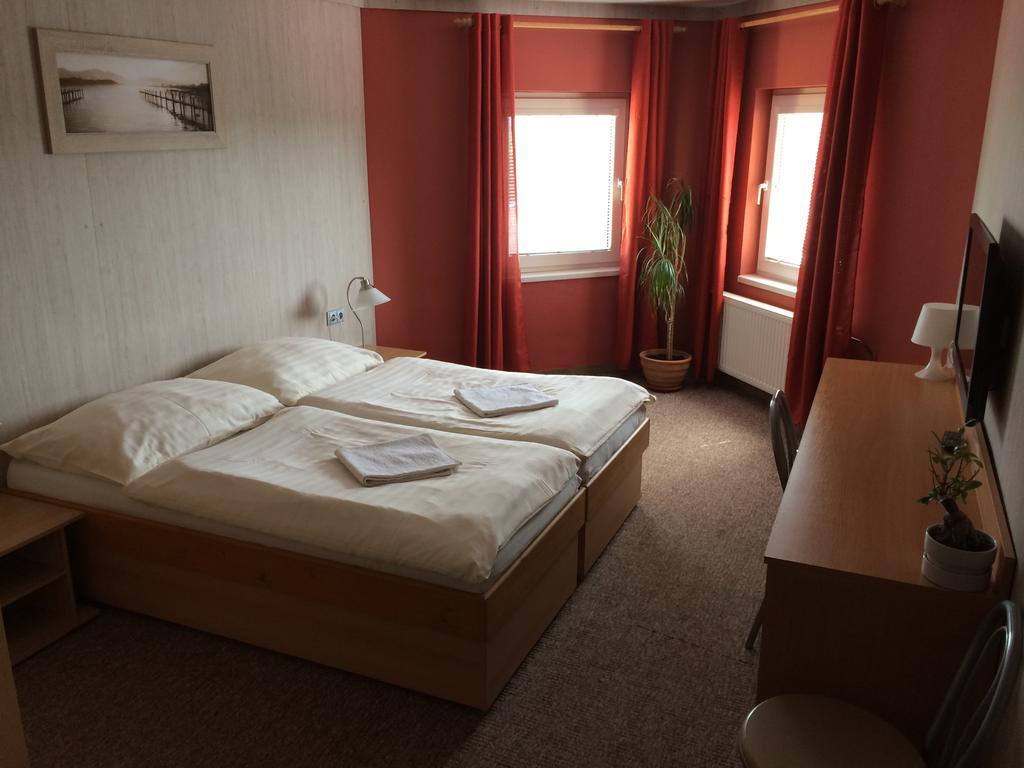 Hotel Pohadka Most Rom bilde