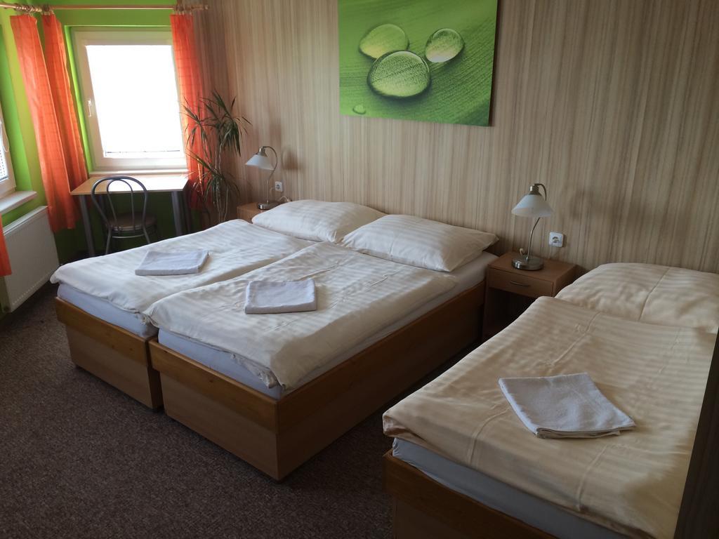 Hotel Pohadka Most Rom bilde