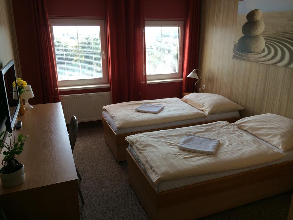 Hotel Pohadka Most Rom bilde
